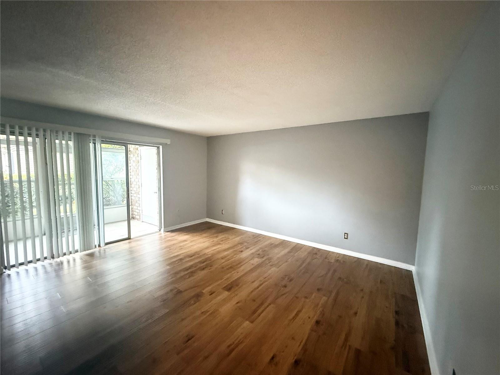FOUR SEASONS CONDO - Residential Lease