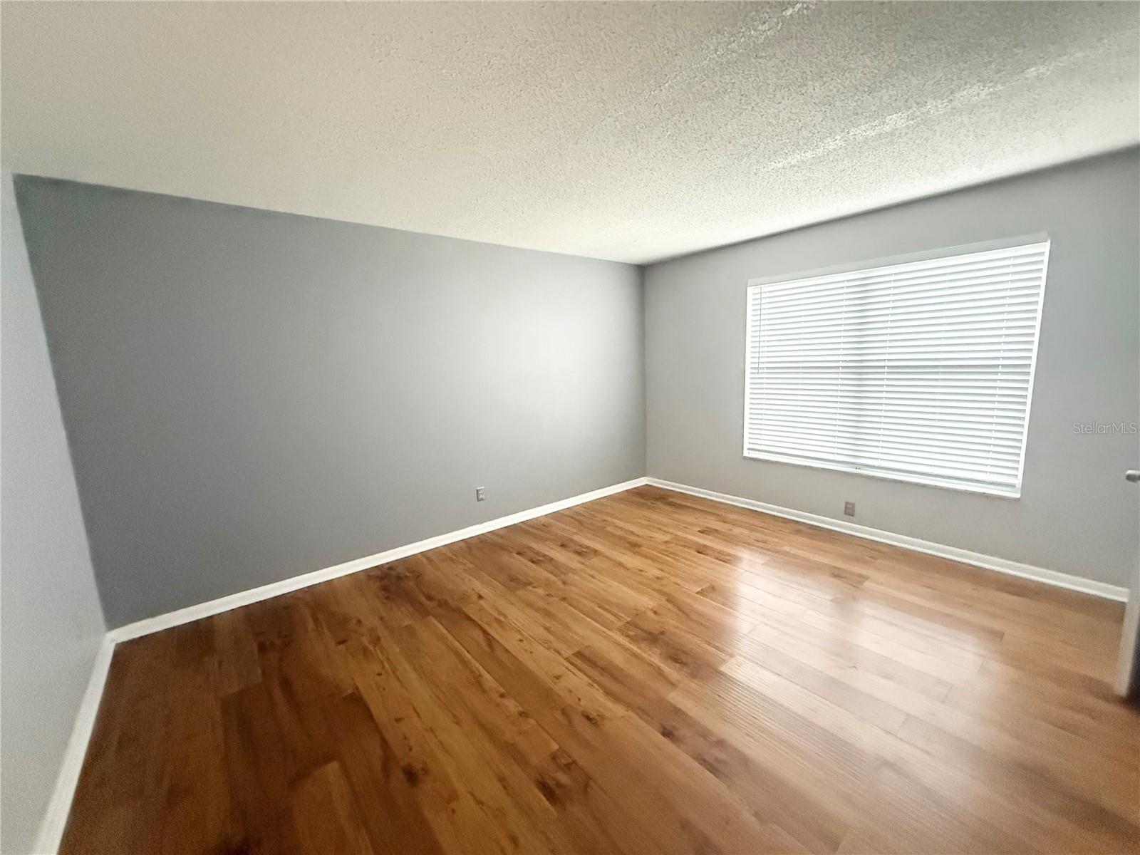 FOUR SEASONS CONDO - Residential Lease