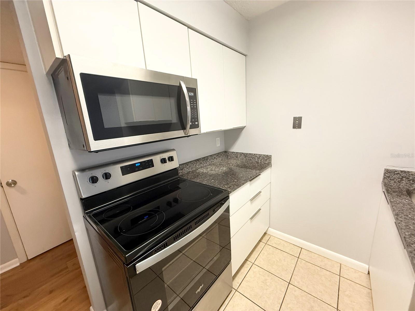 FOUR SEASONS CONDO - Residential Lease