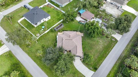 A home in PORT CHARLOTTE