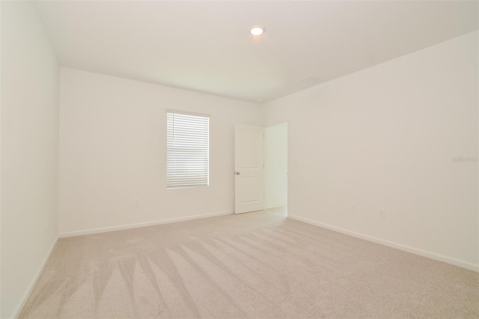 PEACE CRK RESERVE - Residential Lease