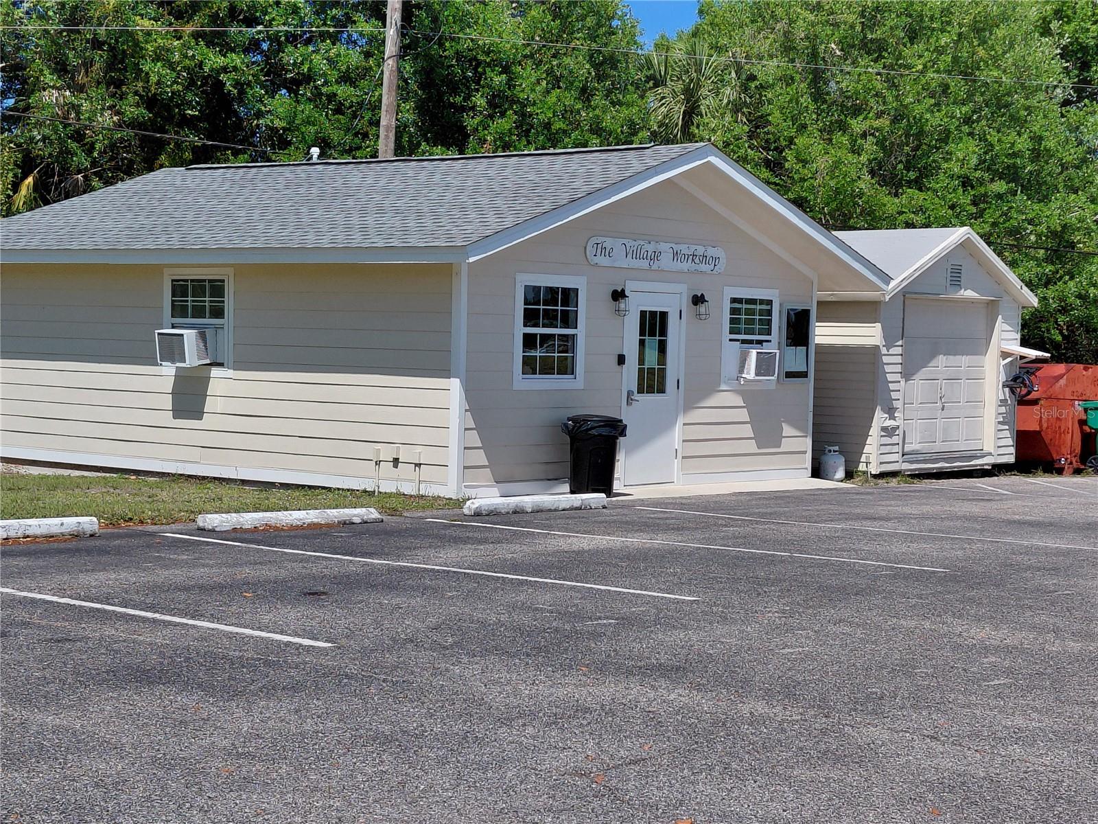 VILLAGE HOLIDAY LAKE - Land