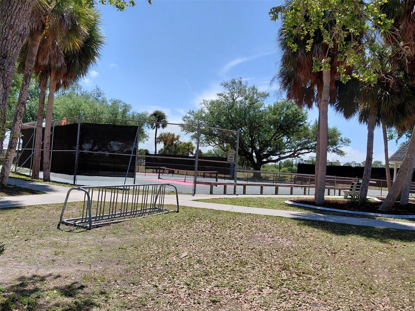 VILLAGE HOLIDAY LAKE - Land