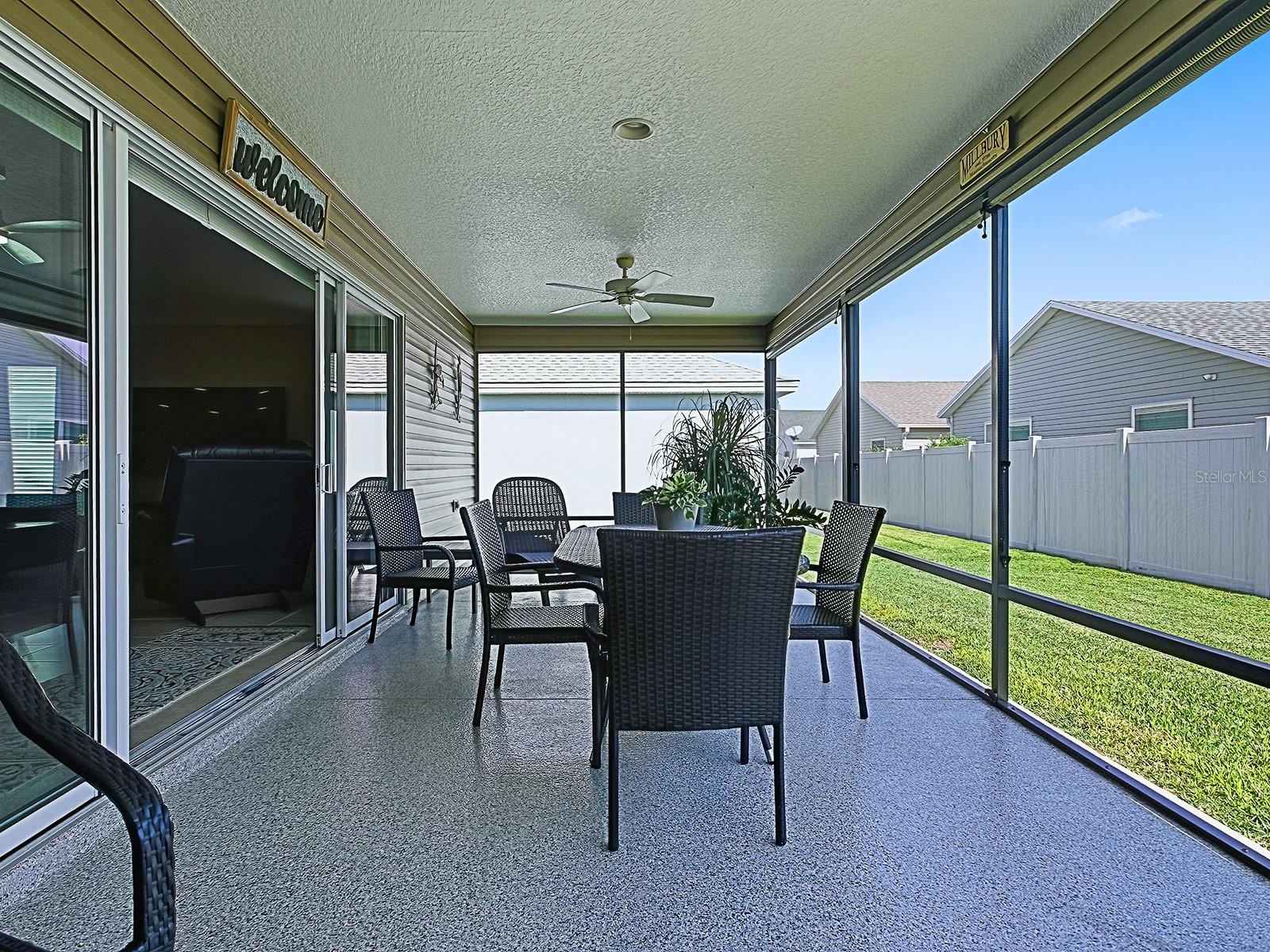 VILLAGES/SOUTHERN OAKS UN 40 - Residential