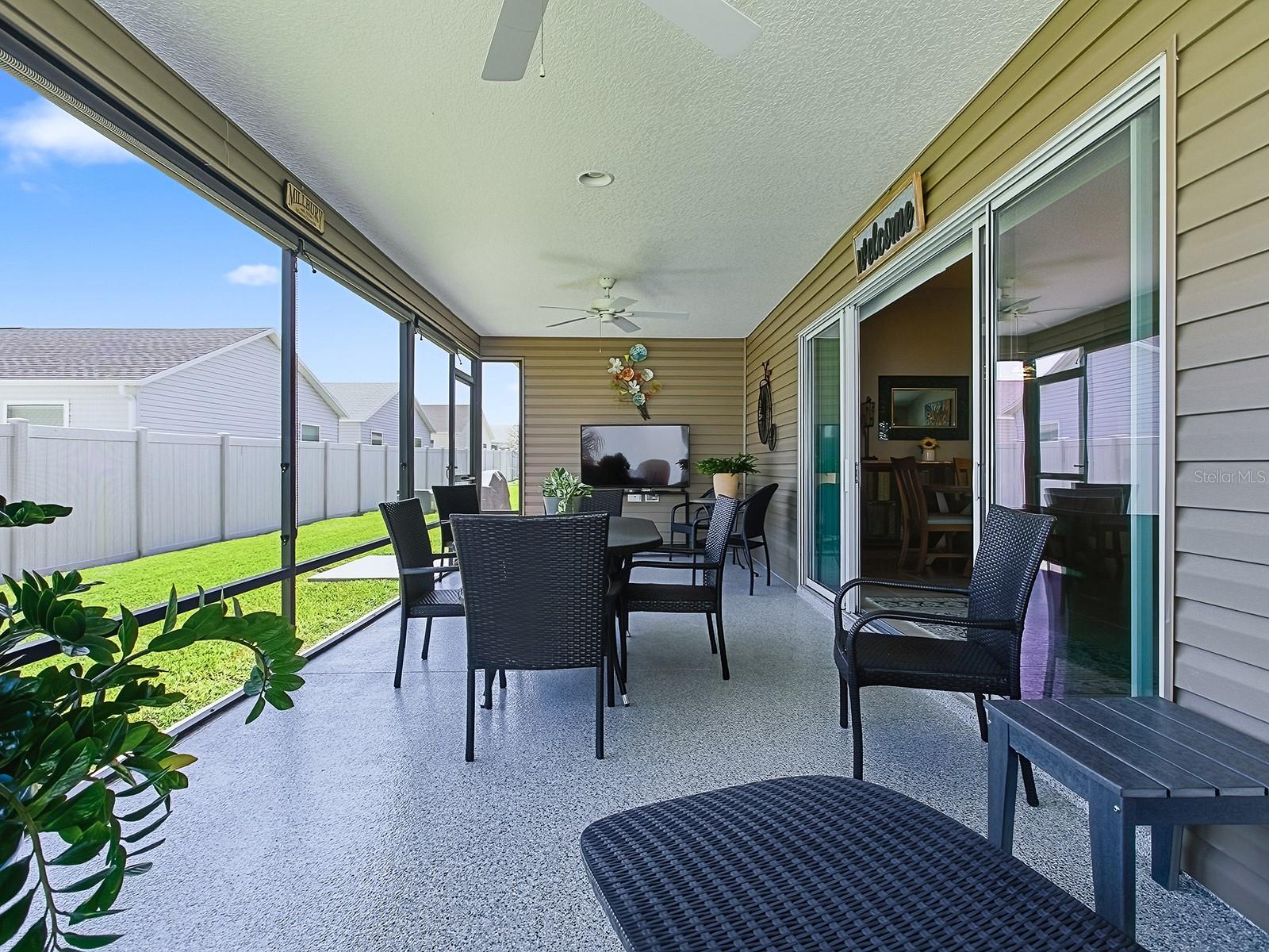 VILLAGES/SOUTHERN OAKS UN 40 - Residential