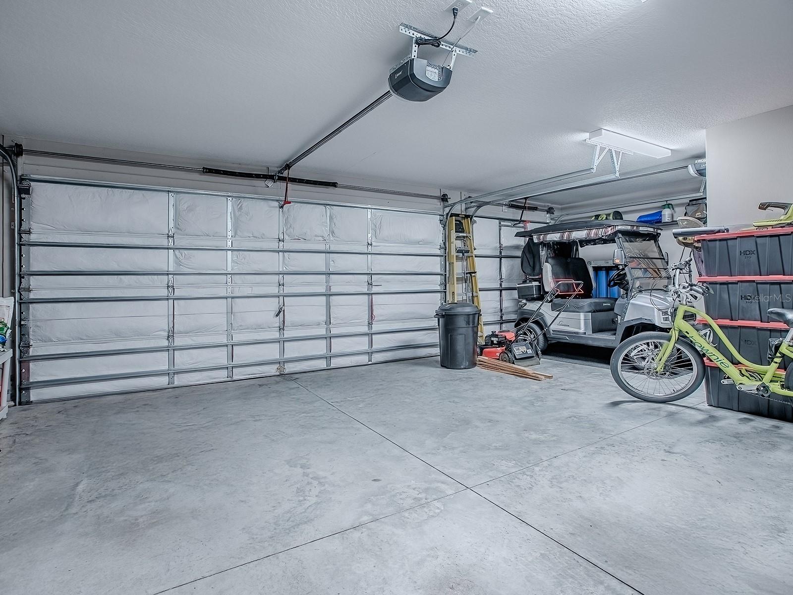 VILLAGES/SOUTHERN OAKS UN 40 - Residential