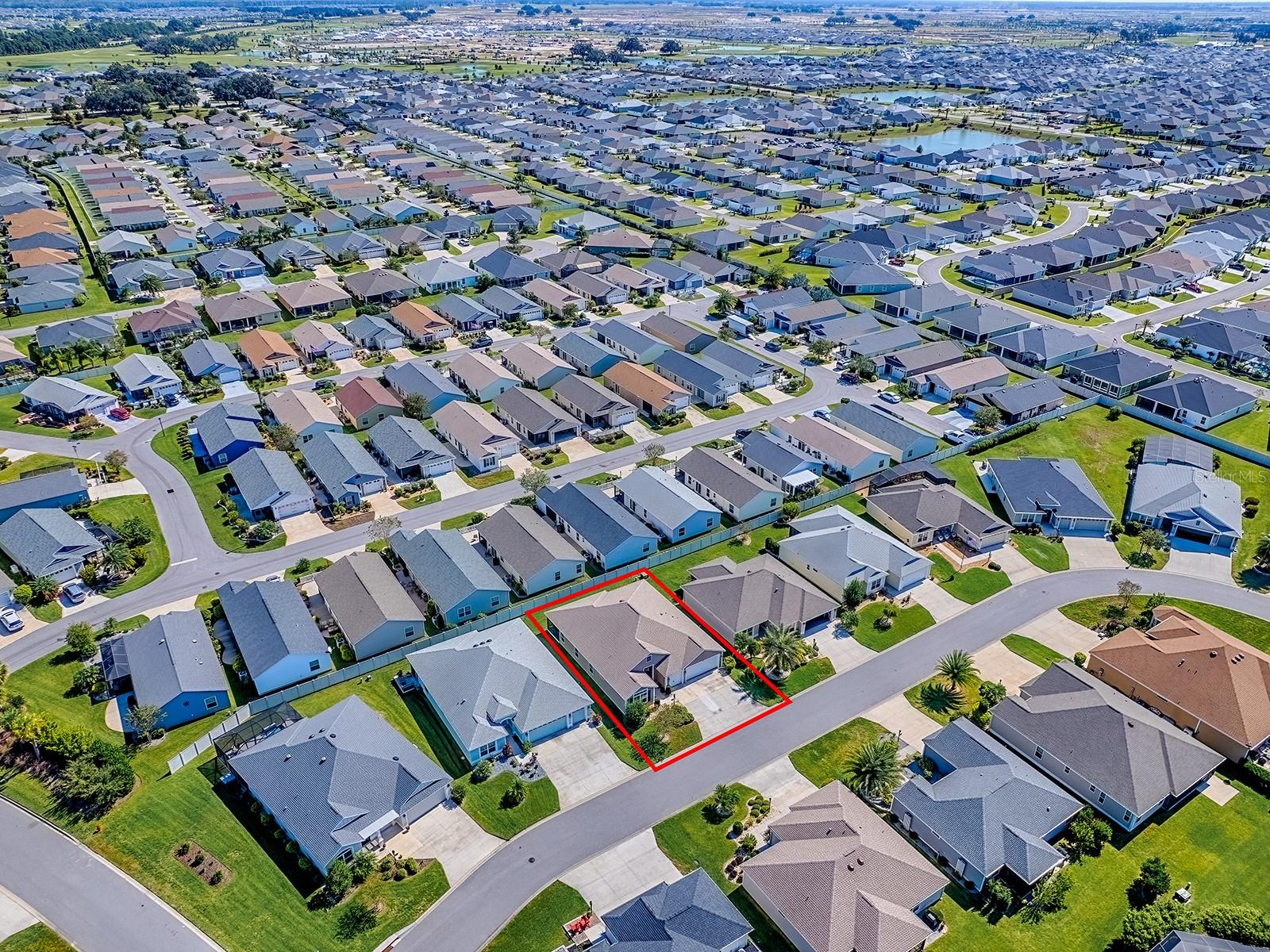 VILLAGES/SOUTHERN OAKS UN 40 - Residential