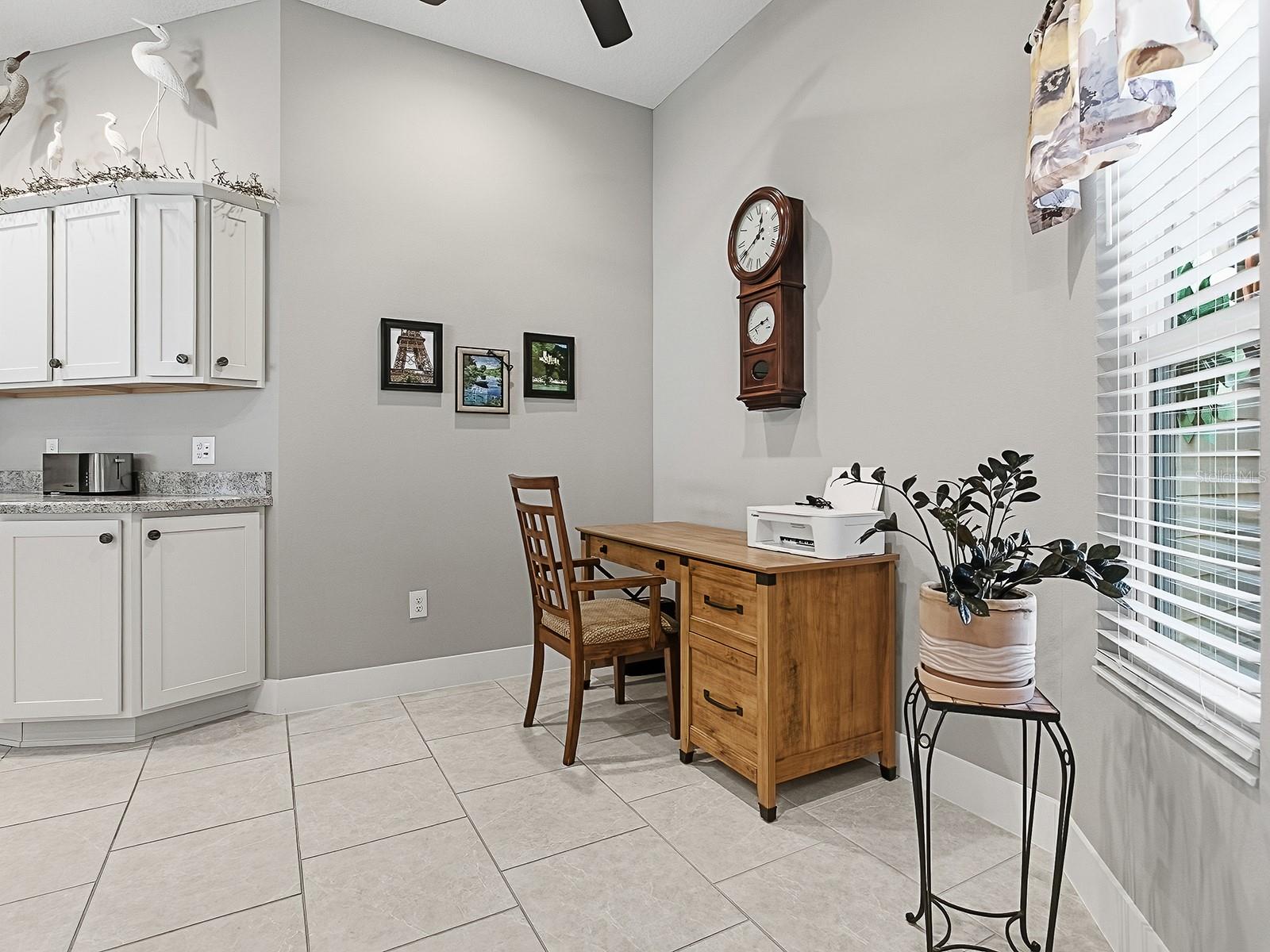 VILLAGES/SOUTHERN OAKS UN 40 - Residential