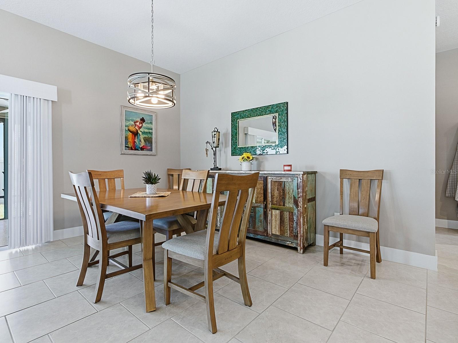 VILLAGES/SOUTHERN OAKS UN 40 - Residential