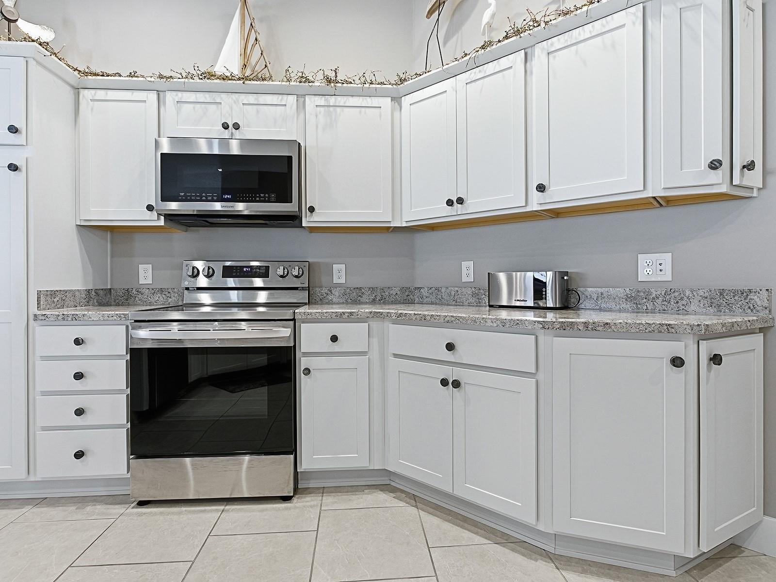 VILLAGES/SOUTHERN OAKS UN 40 - Residential