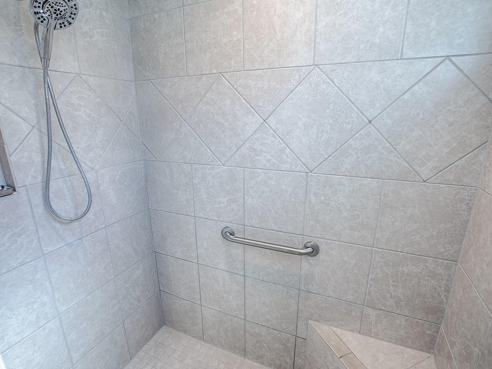 VILLAGES/SOUTHERN OAKS UN 40 - Residential