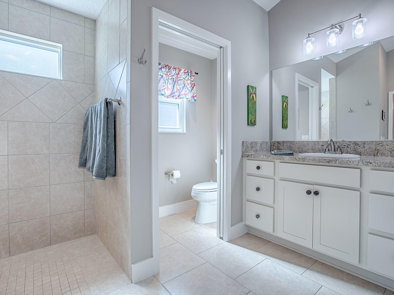 VILLAGES/SOUTHERN OAKS UN 40 - Residential