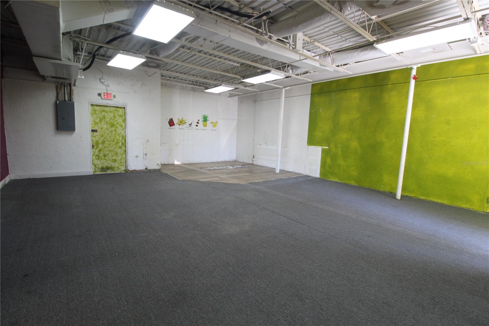 SOUTH GATE - Commercial Lease