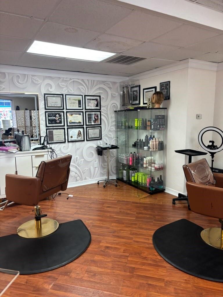 SOUTH GATE - Commercial Lease