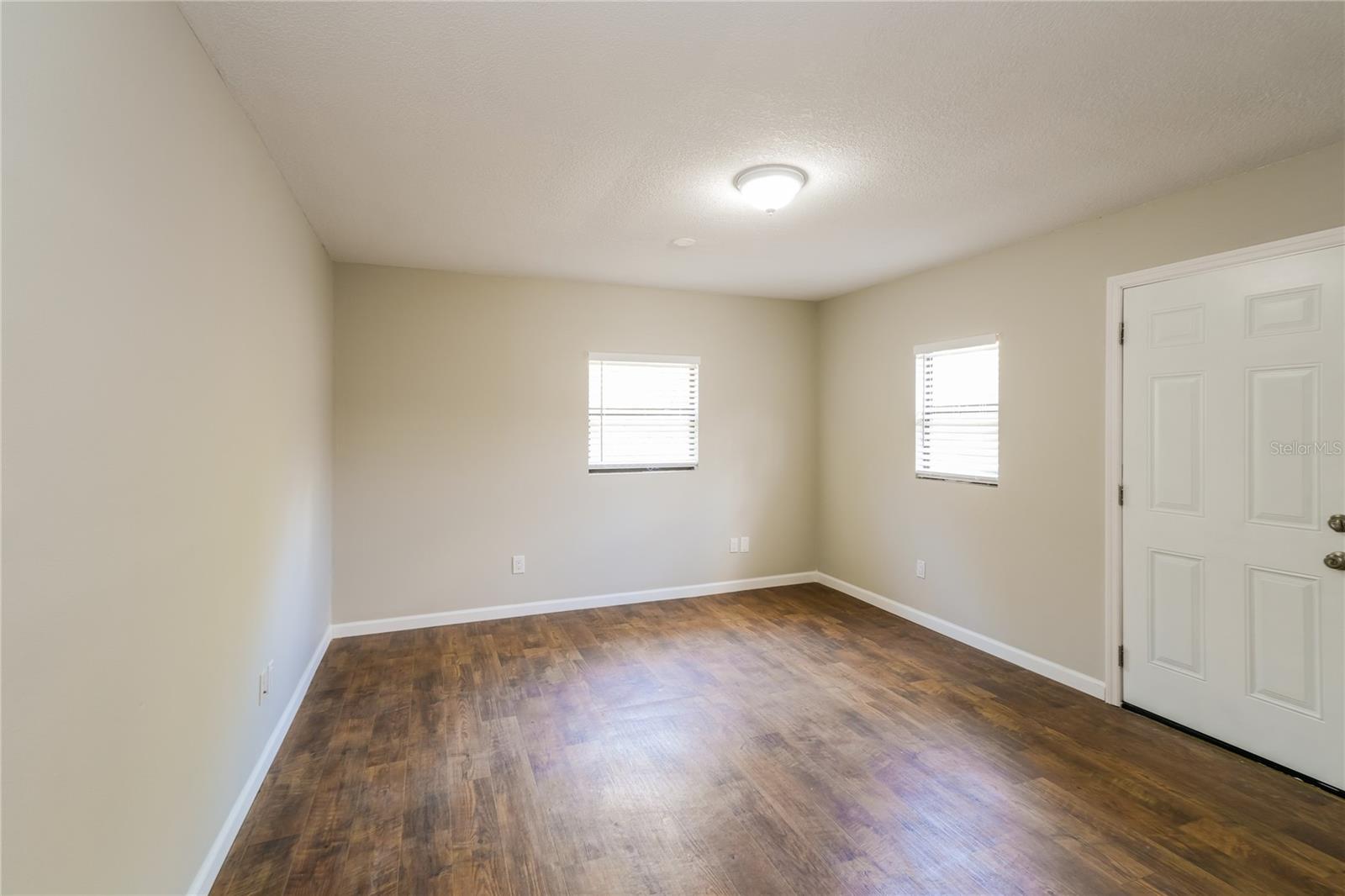 MOON LAKES ESTATES UNIT ELEVEN - Residential Lease
