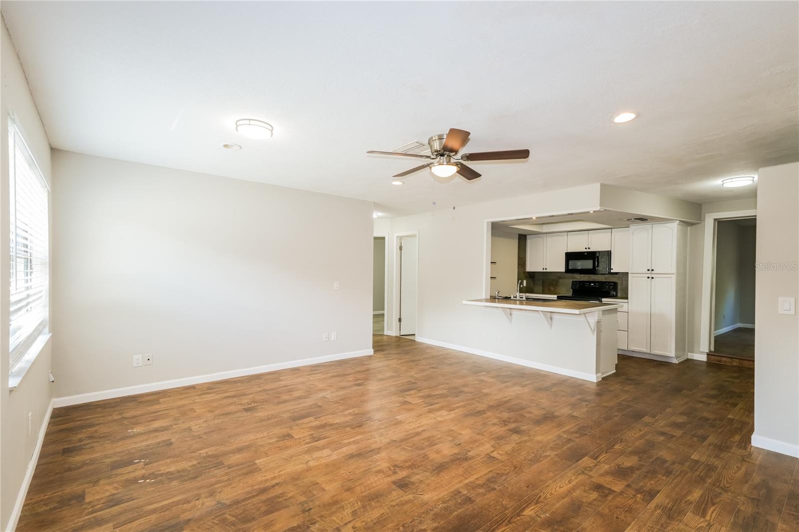 MOON LAKES ESTATES UNIT ELEVEN - Residential Lease