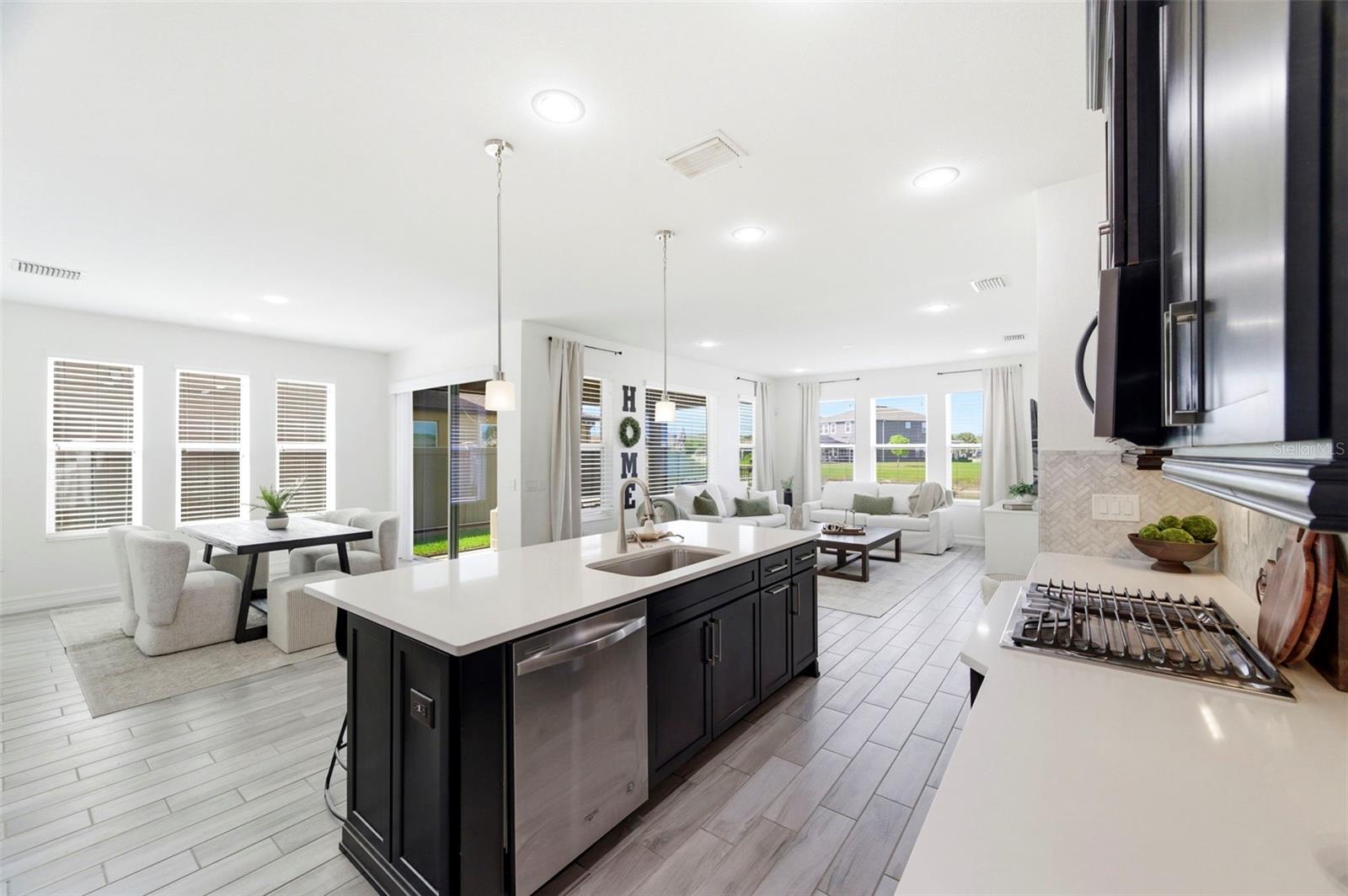 ESTANCIA PH 3A & 3B - Residential