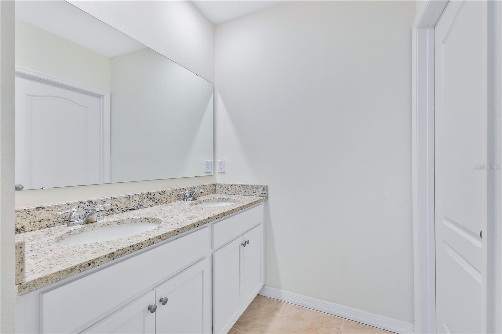 SUMMERLY - Residential Lease