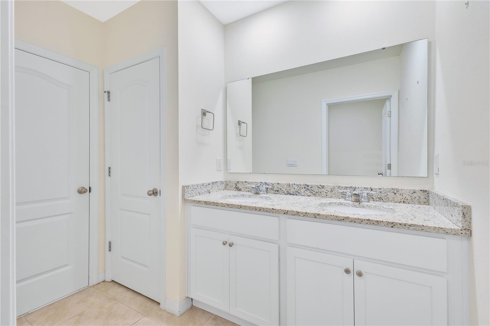 SUMMERLY - Residential Lease