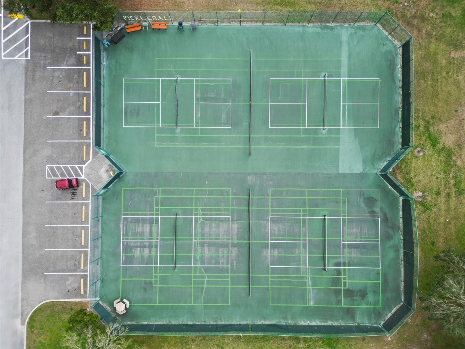 ZELLWOOD STATION - Residential