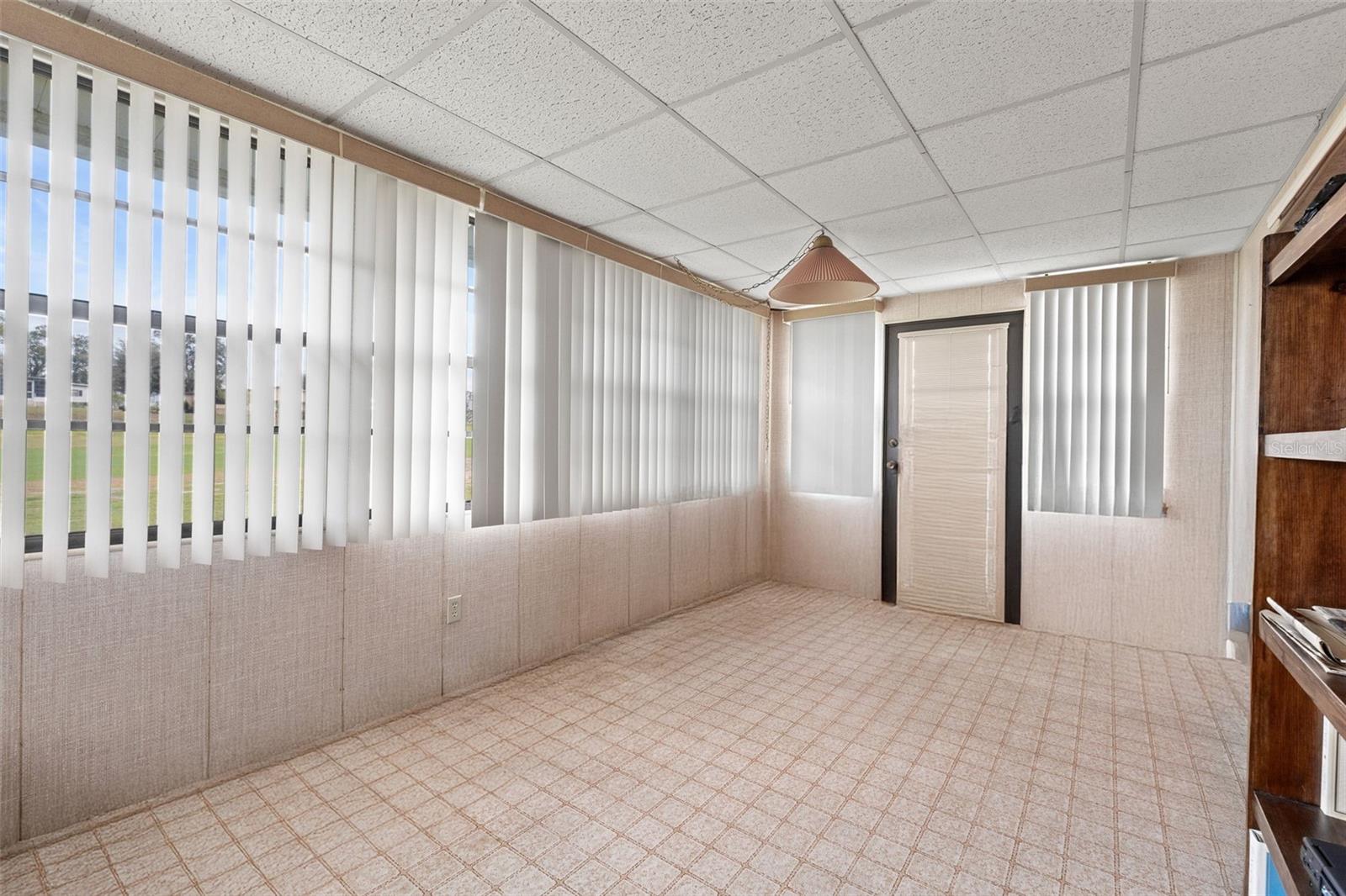 ZELLWOOD STATION - Residential