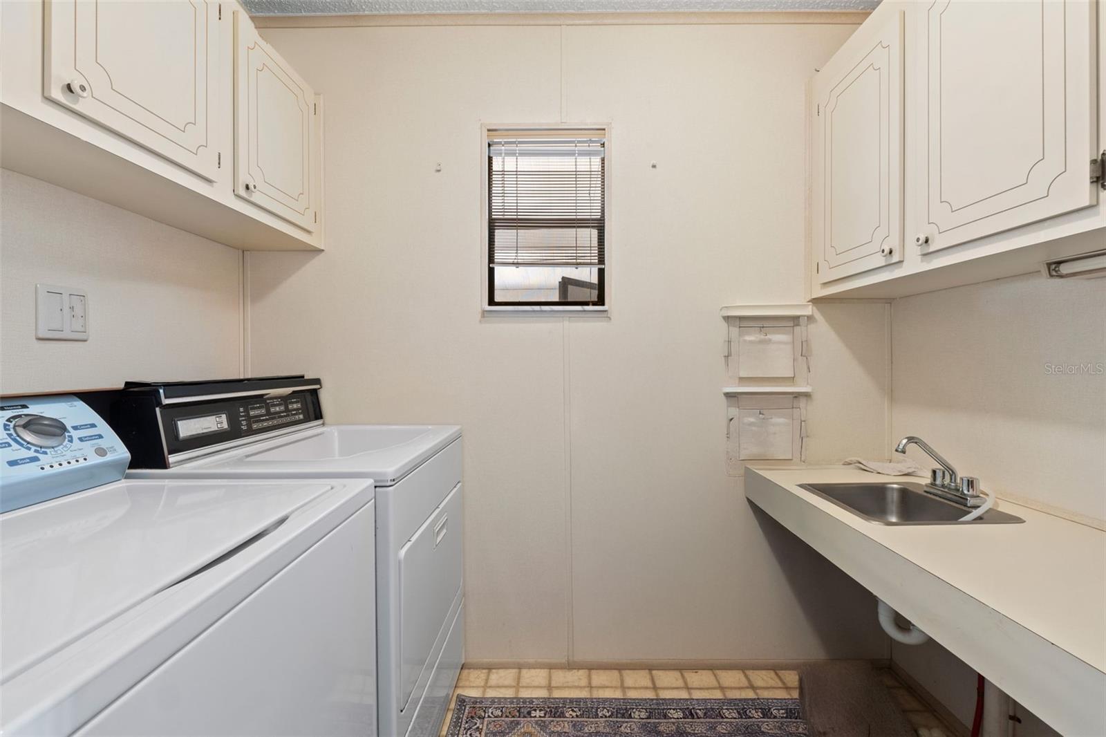 ZELLWOOD STATION - Residential