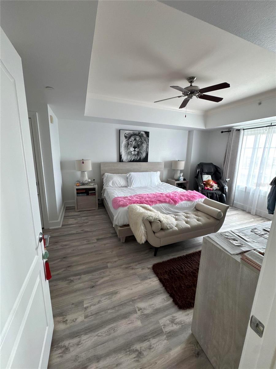 7593 GATHERING DRIVE 706