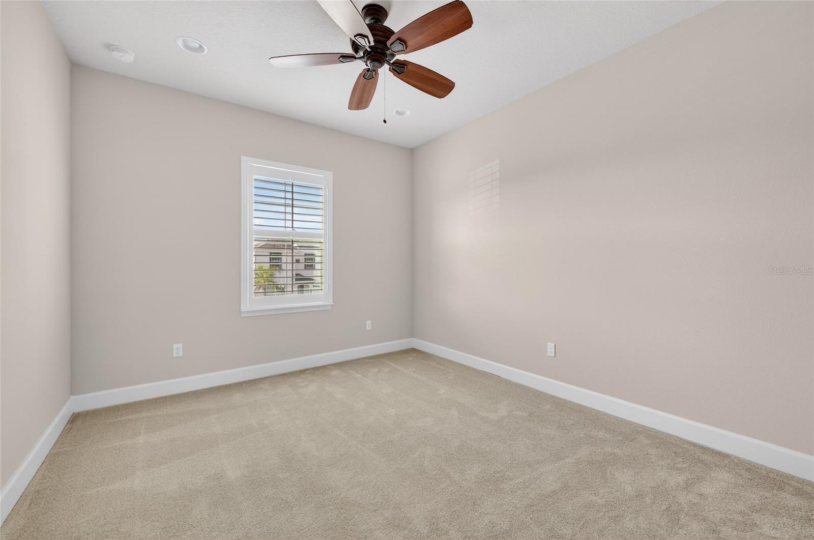 WATERS EDGE - Residential