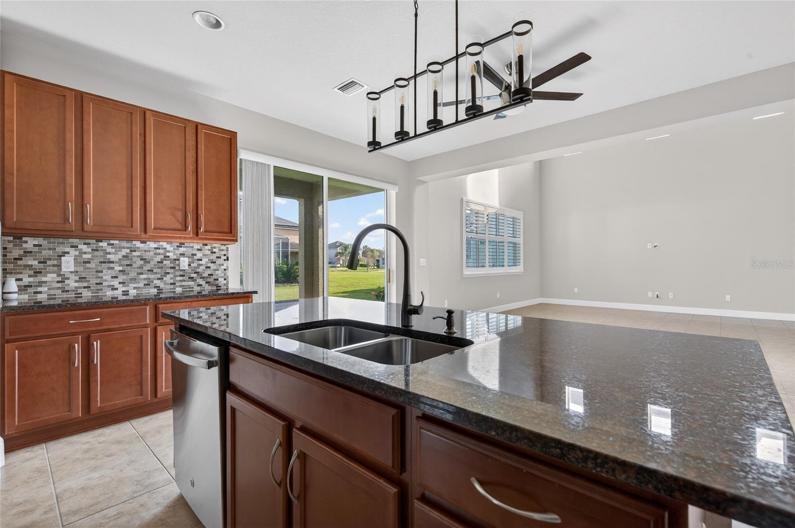 WATERS EDGE - Residential