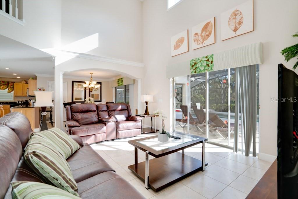 2173 VICTORIA DRIVE
