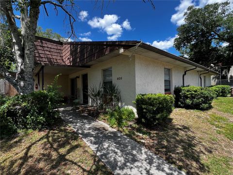 Photo of 601 NE 28th Avenue, Ocala, FL 34470 (MLS # OM724434)