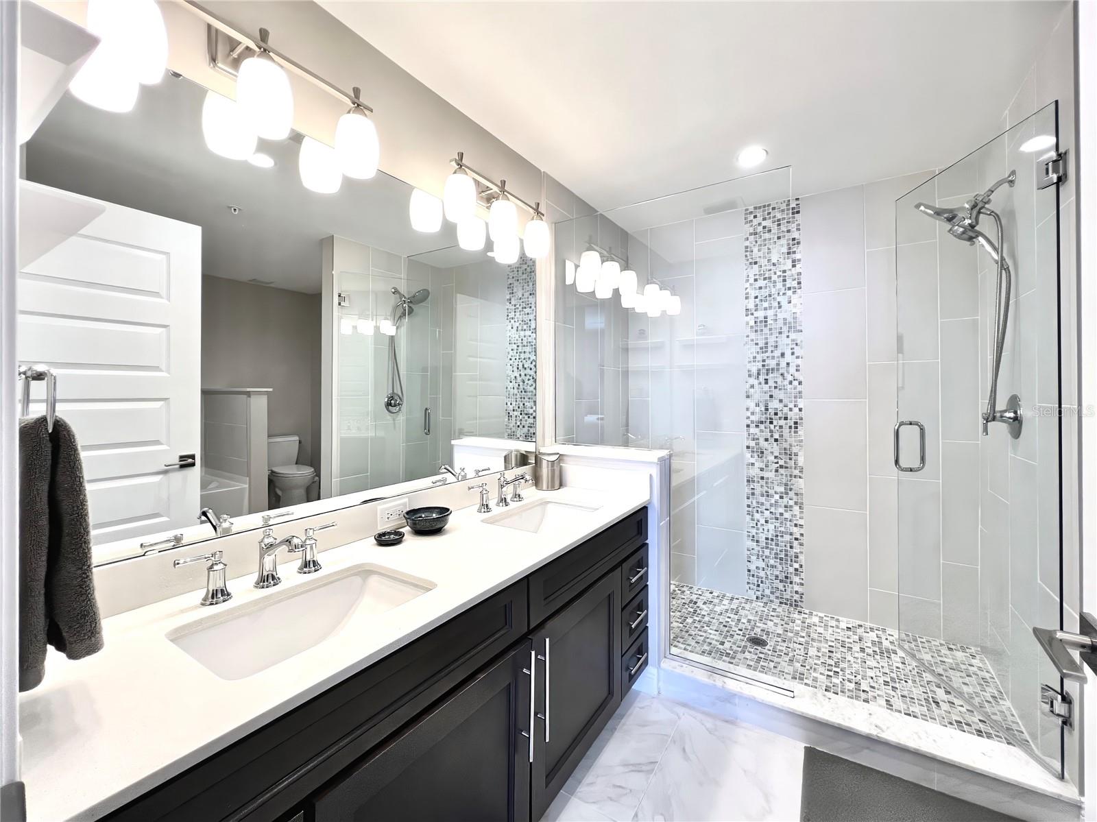 BELLA COLLINA - Residential