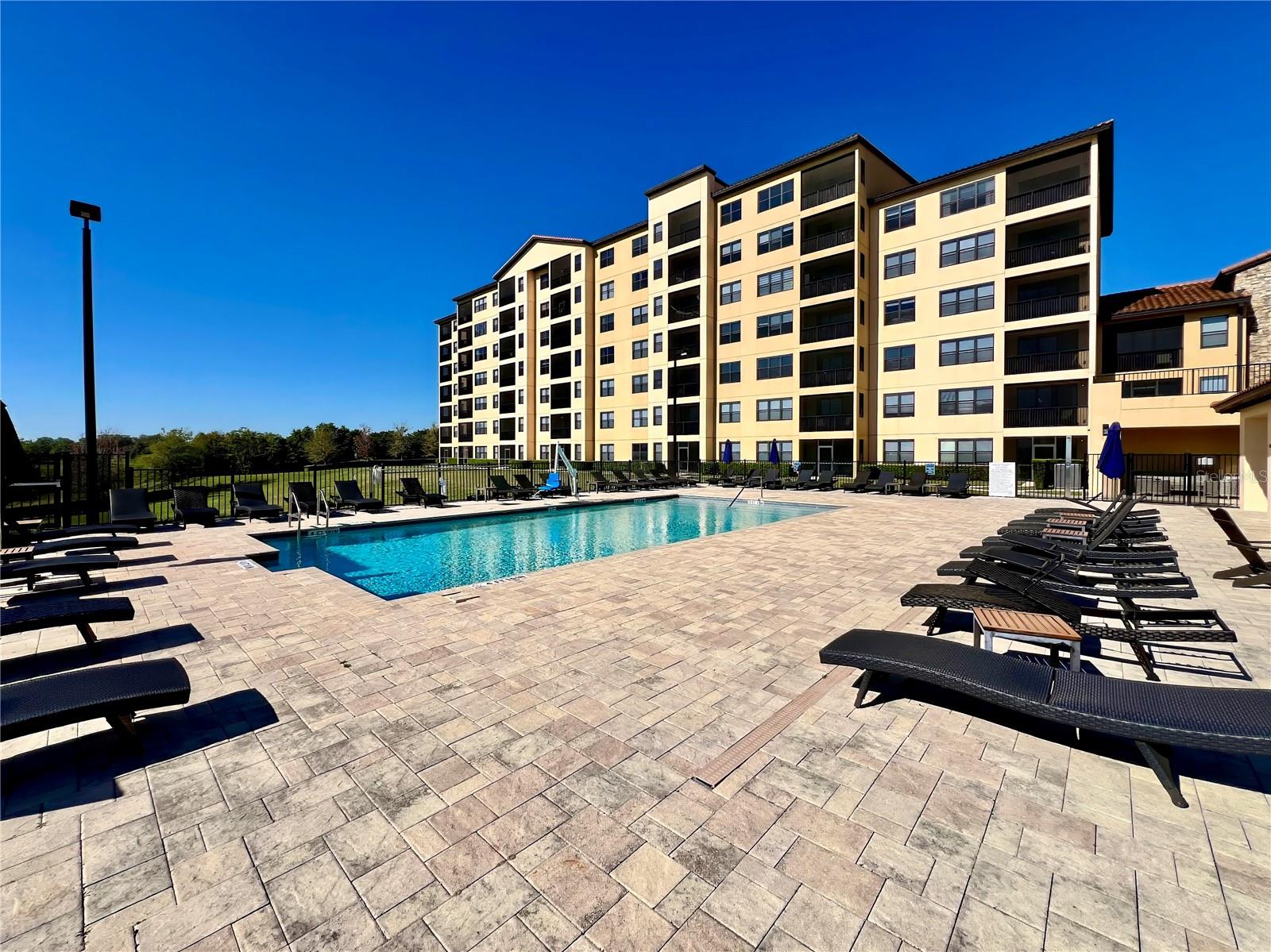 BELLA COLLINA - Residential