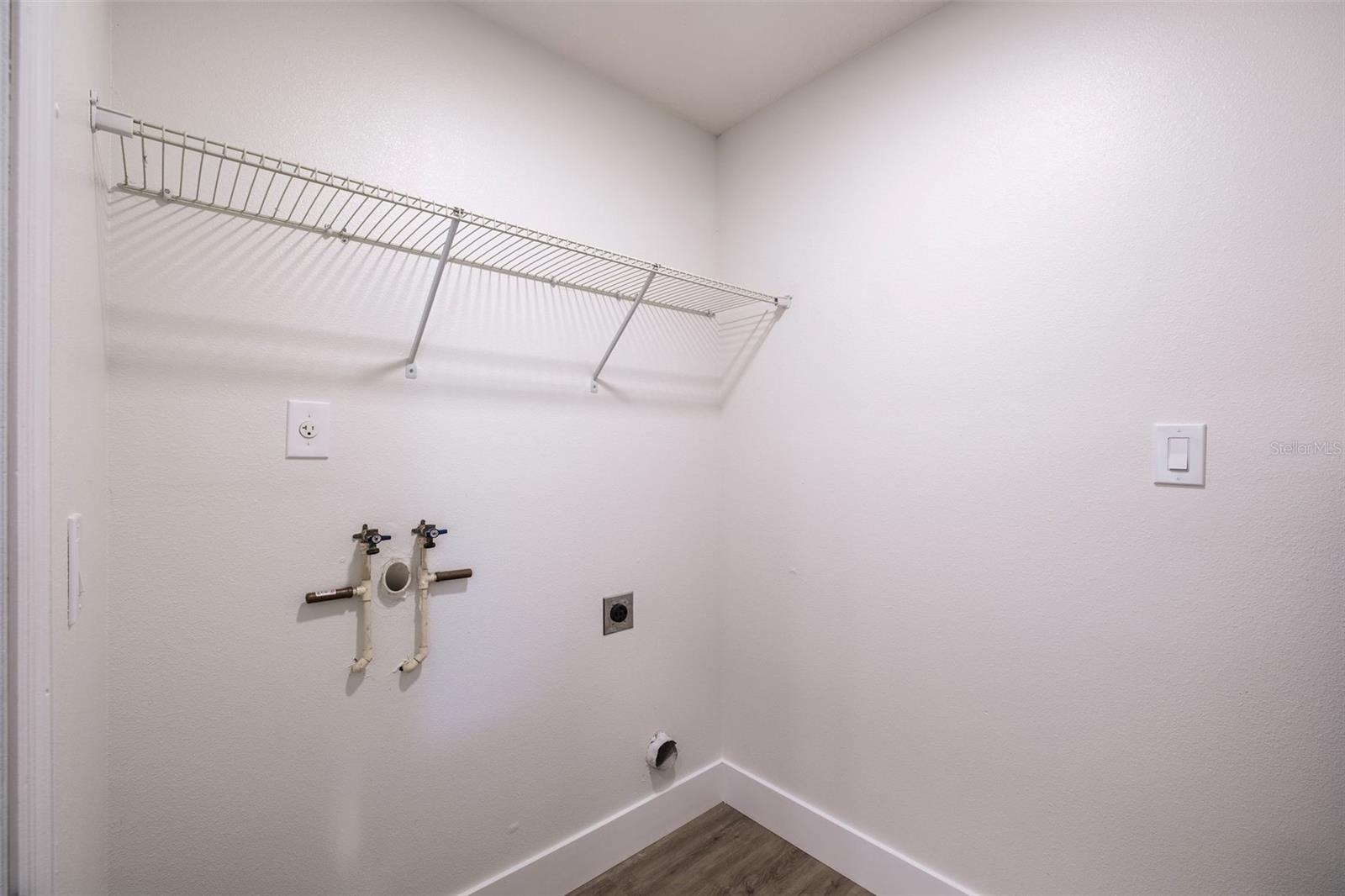 TIMBER GRVS II - Residential