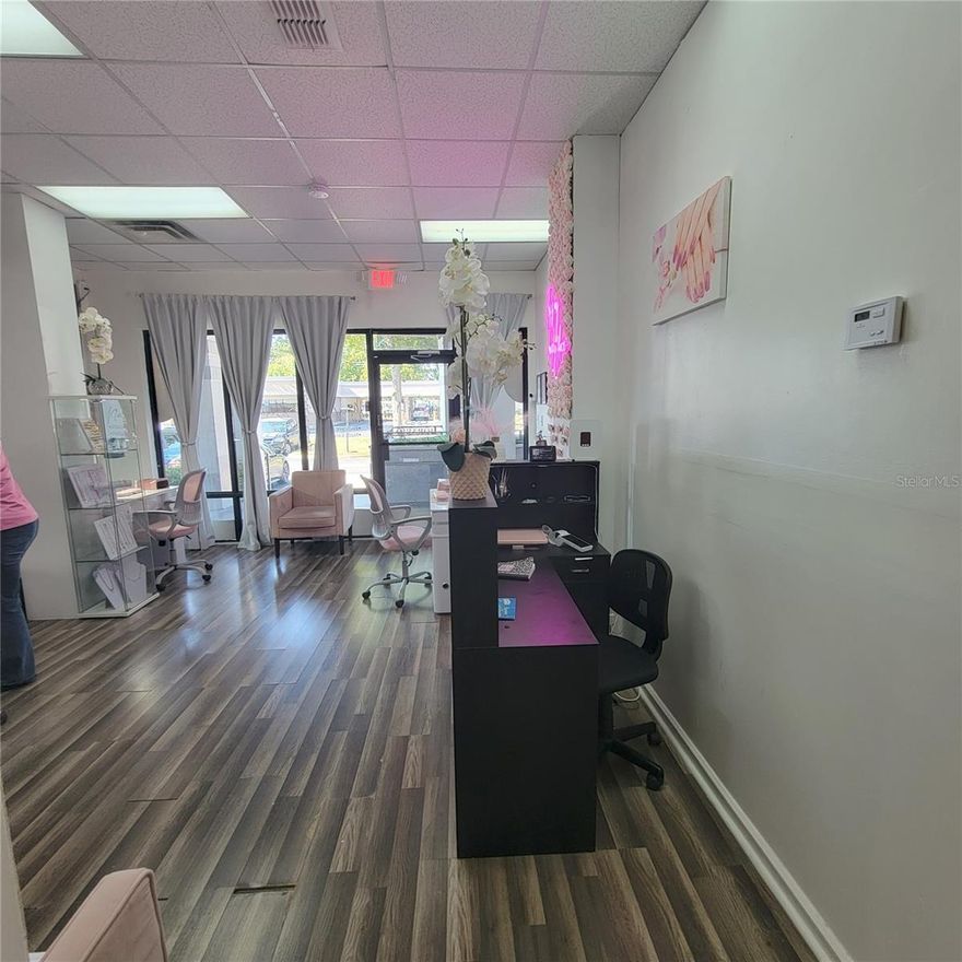 Turnkey Salon & Spa For Sale – Orlando, FL
Low Rent • High Traffic • Fully Equipped • Established Business
Rare opportunity to own a fully operational salon & spa located on one of Orlando’s busiest commercial roads. This business has been successfully operating for over two years and comes turnkey with all equipment included.
Business Features
2 Pedicure Stations

3 Nail Stations
Private Lash Office
Private Massage Office
Private Facial Office
All Equipment Included

Financials
Monthly Gross Income: $12,000 – $15,000
Consistent walk-ins + strong repeat clientele
Why This Business?
High-traffic location
Established operating history
Clean, modern interior
Perfect for owner-operator or investor
Immediate takeover — no downtime
?? Inquire today for more details or a private showing.