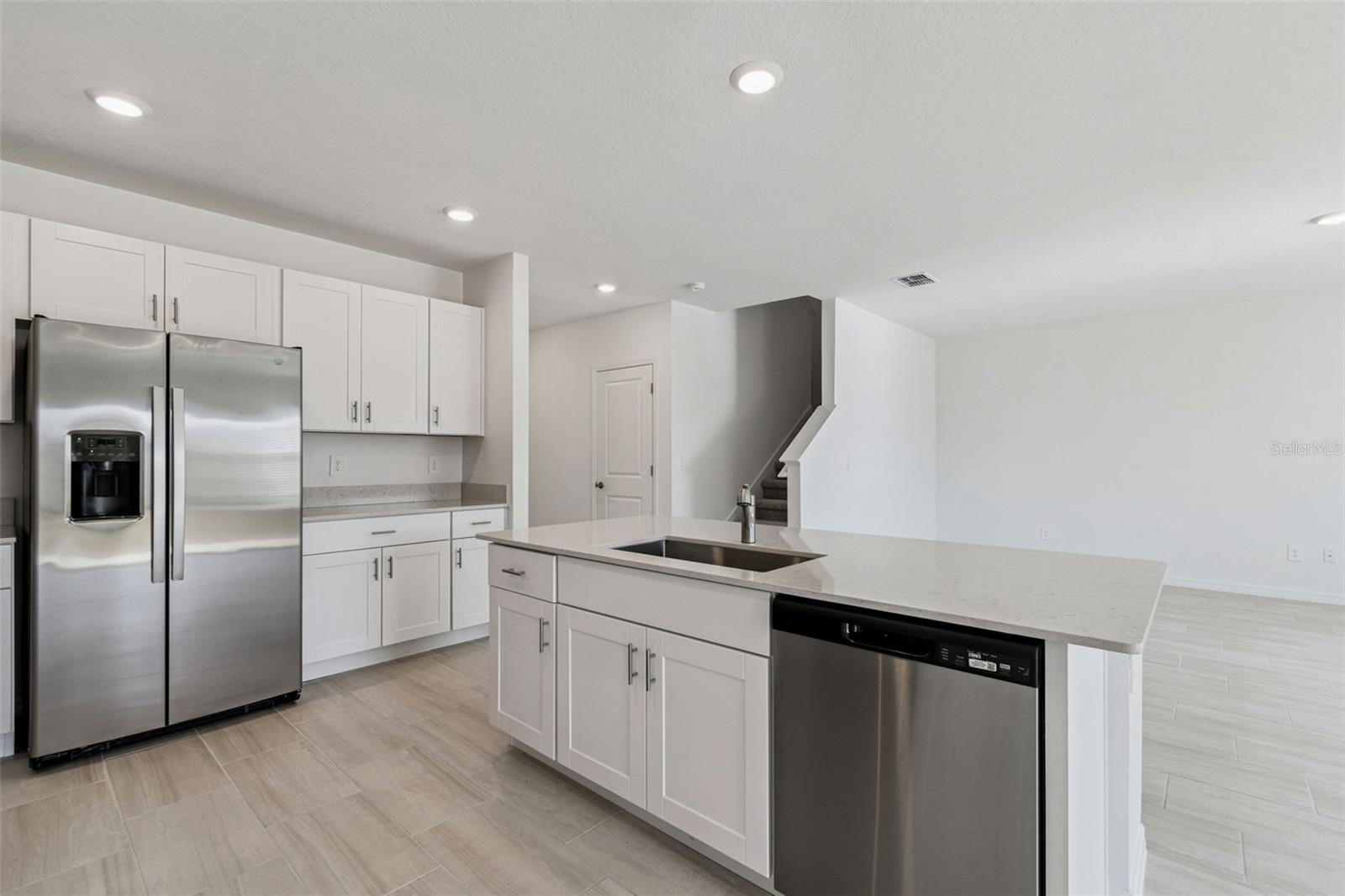 NORTH PK ISLE PH 2C 3B & 4 - Residential Lease