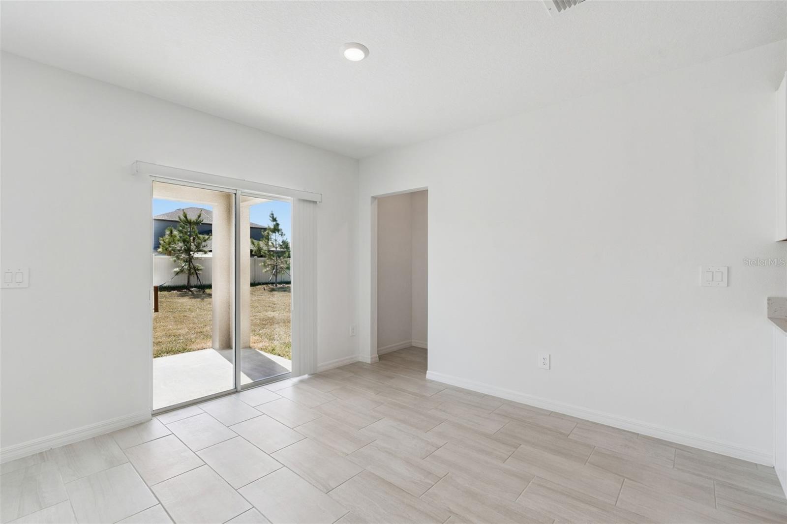 NORTH PK ISLE PH 2C 3B & 4 - Residential Lease