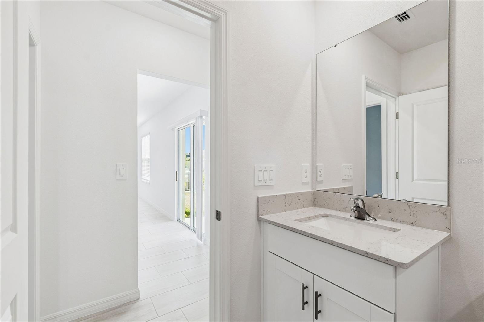 NORTH PK ISLE PH 2C 3B & 4 - Residential Lease