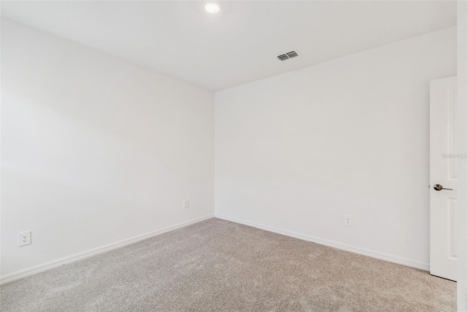 NORTH PK ISLE PH 2C 3B & 4 - Residential Lease