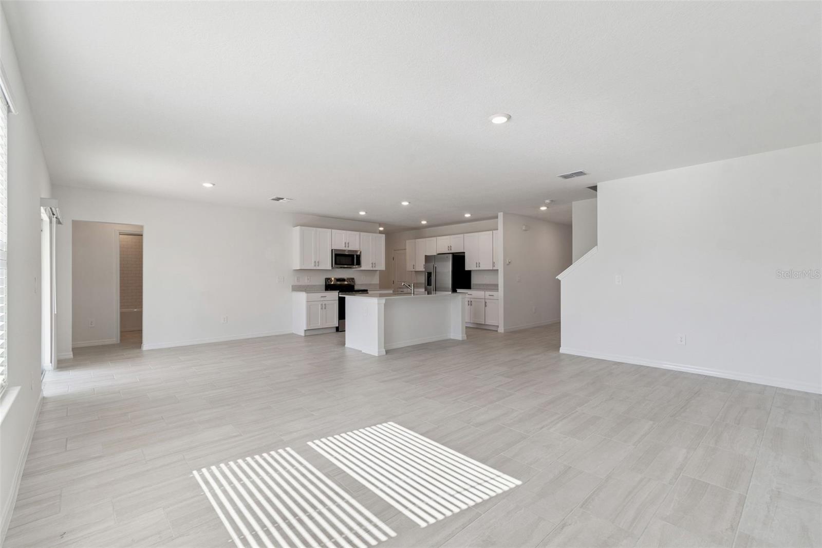 NORTH PK ISLE PH 2C 3B & 4 - Residential Lease