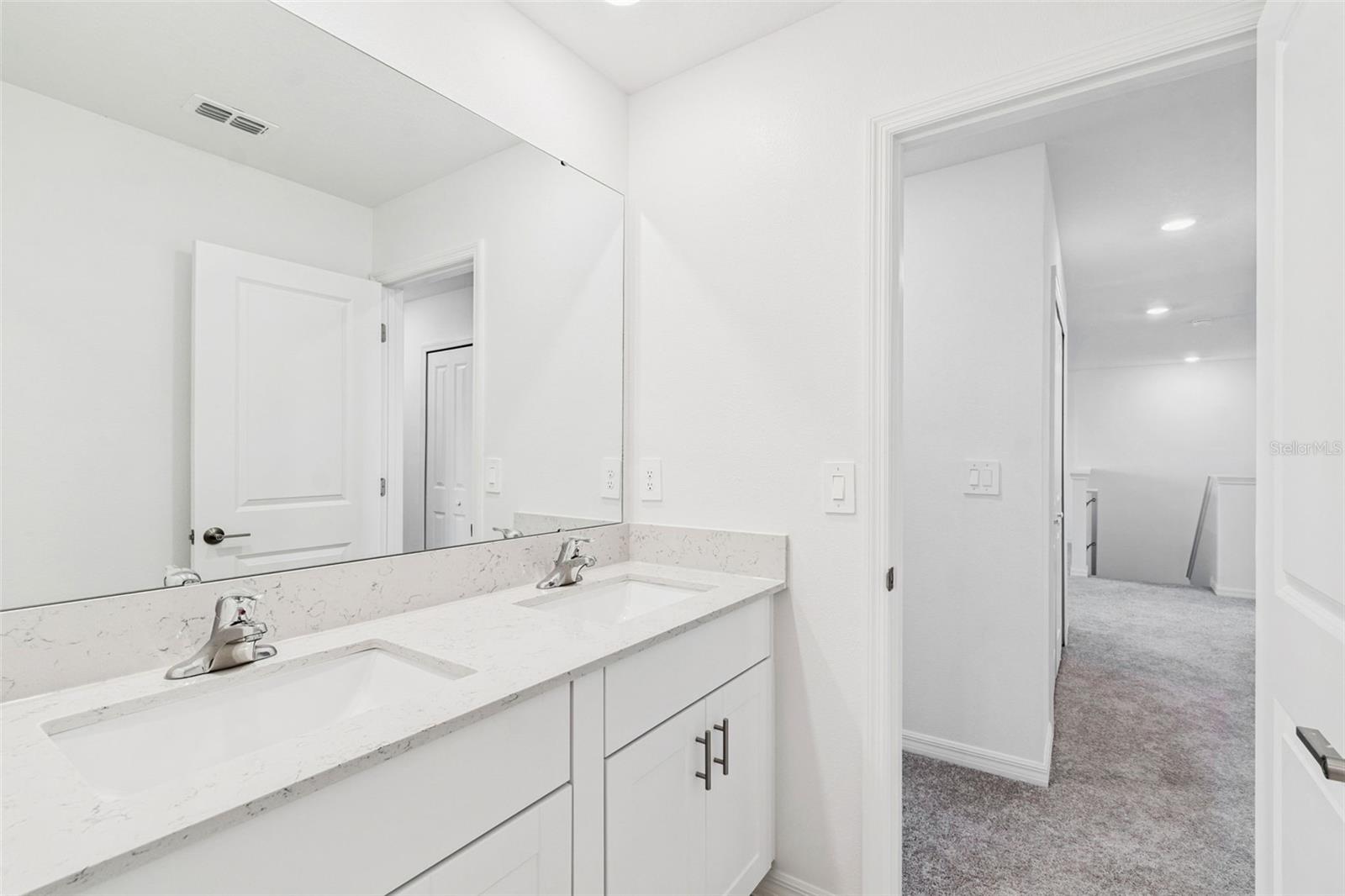 NORTH PK ISLE PH 2C 3B & 4 - Residential Lease