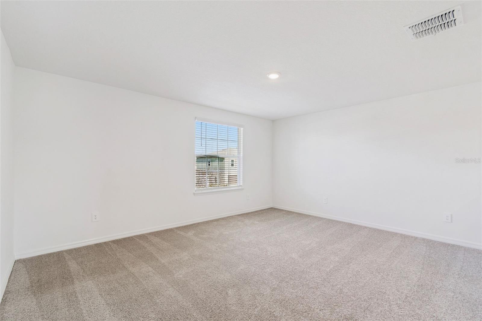 NORTH PK ISLE PH 2C 3B & 4 - Residential Lease