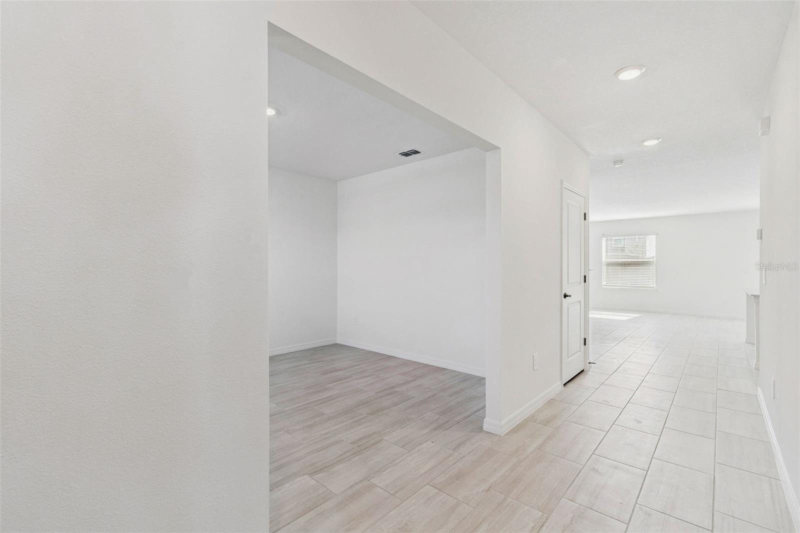 NORTH PK ISLE PH 2C 3B & 4 - Residential Lease