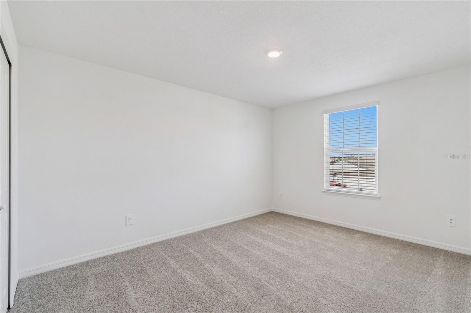 NORTH PK ISLE PH 2C 3B & 4 - Residential Lease