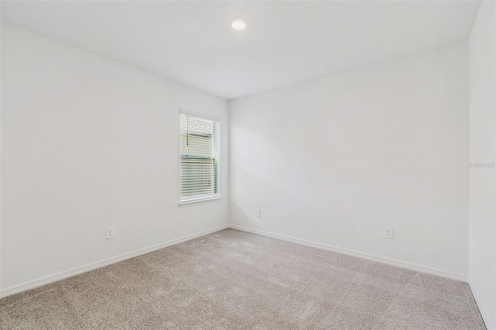 NORTH PK ISLE PH 2C 3B & 4 - Residential Lease