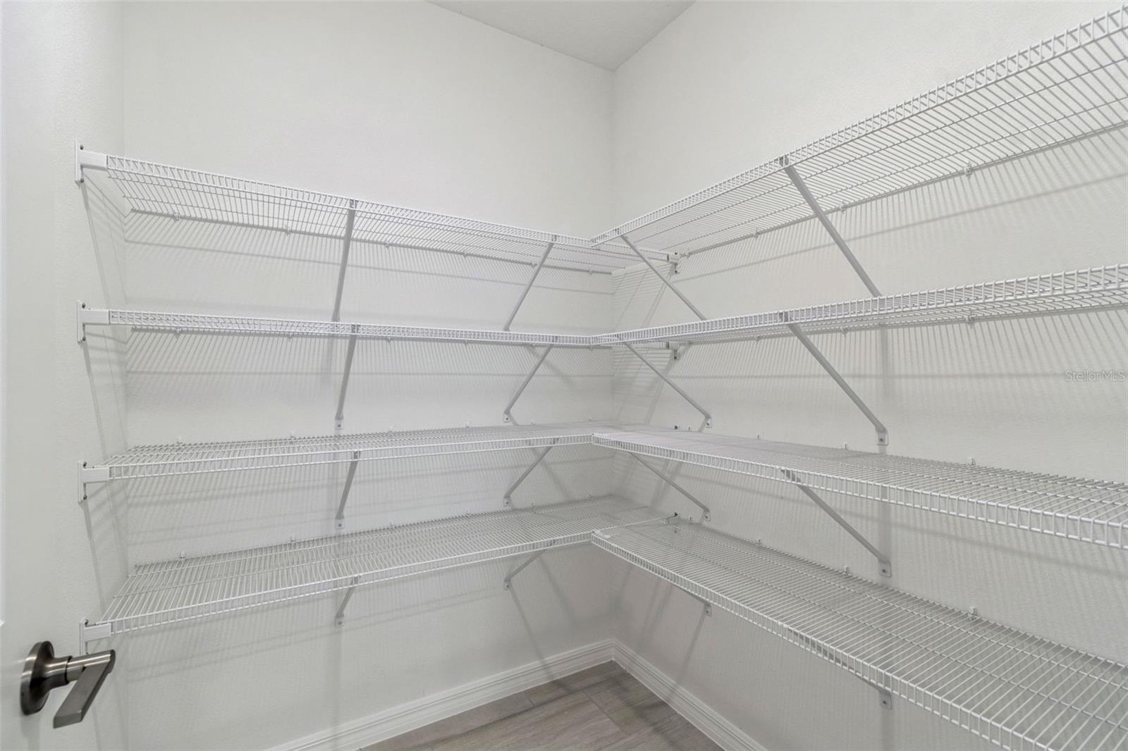 NORTH PK ISLE PH 2C 3B & 4 - Residential Lease