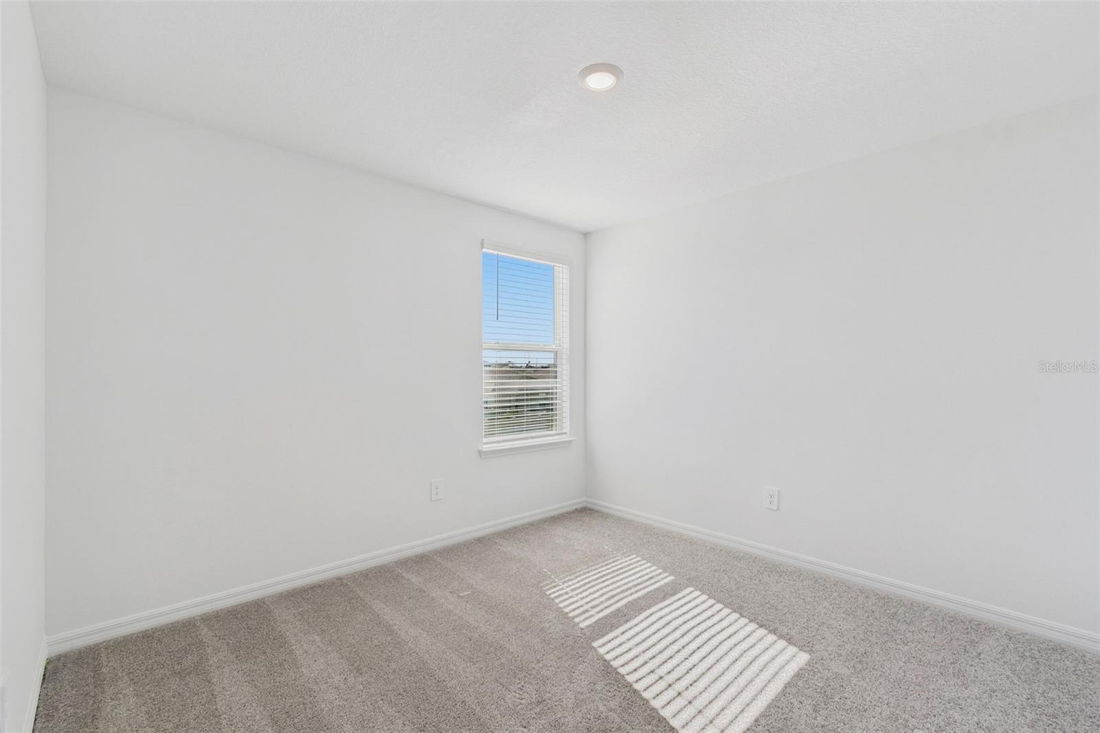 NORTH PK ISLE PH 2C 3B & 4 - Residential Lease