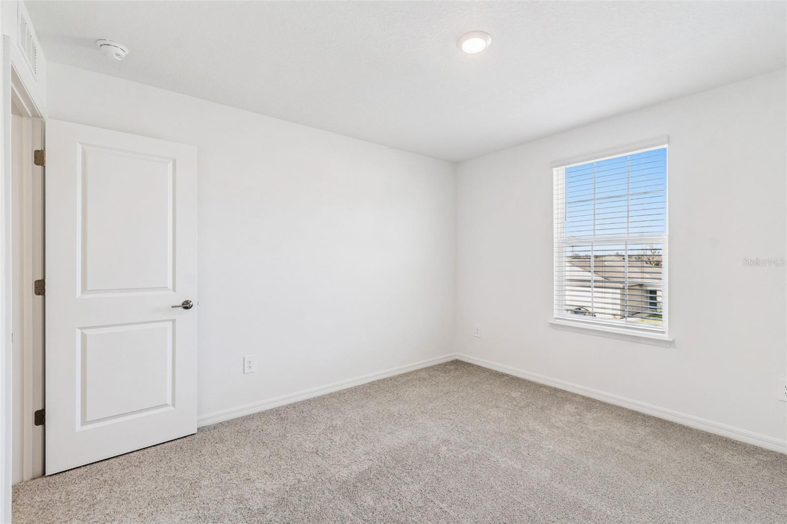 NORTH PK ISLE PH 2C 3B & 4 - Residential Lease