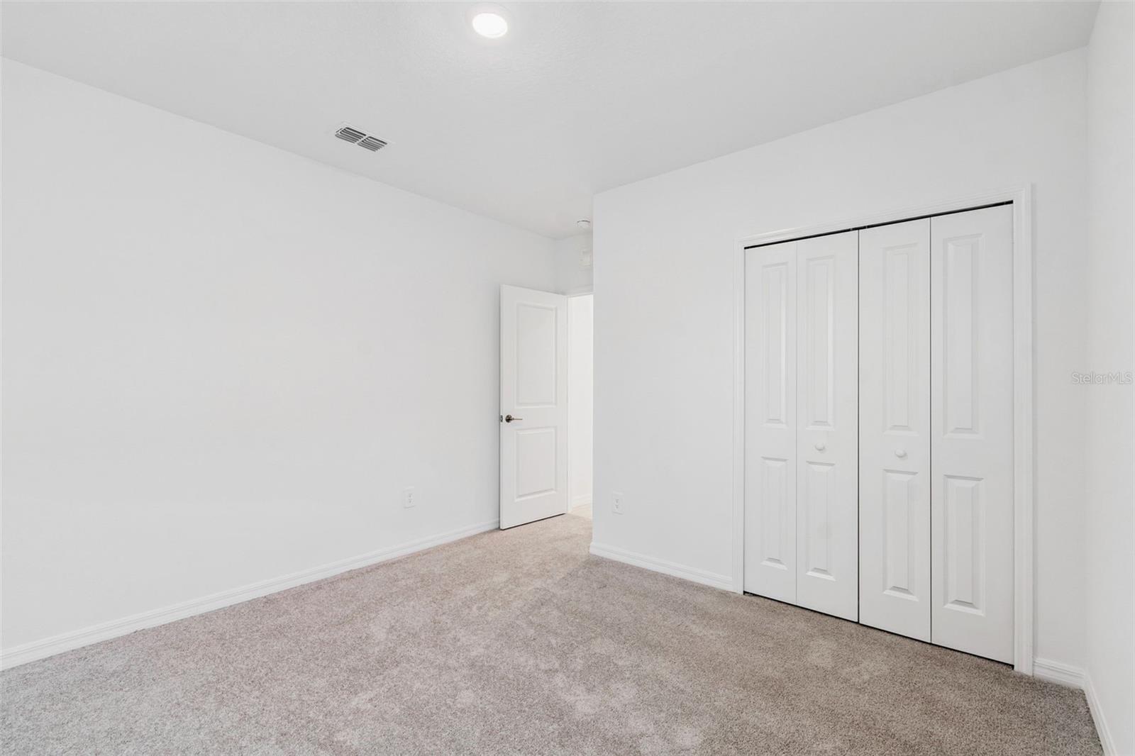 NORTH PK ISLE PH 2C 3B & 4 - Residential Lease