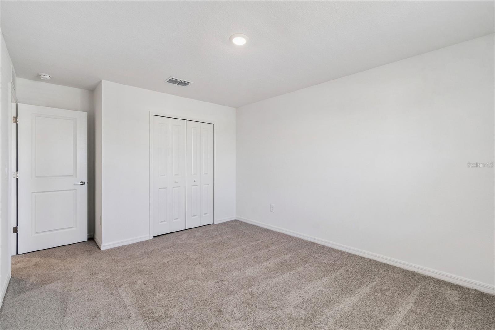 NORTH PK ISLE PH 2C 3B & 4 - Residential Lease